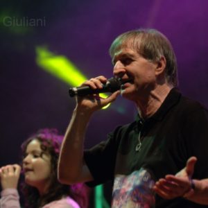 Foto di Don Giosy Cento Foto di Don Giosy Cento